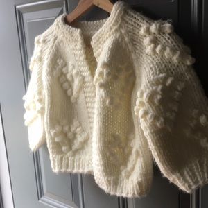 Tullabee 2/3T cream sweater
